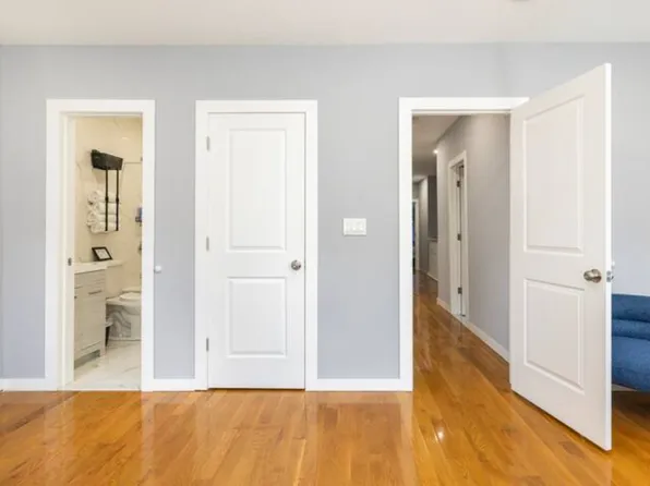 107 Utica Avenue image 24 of 34