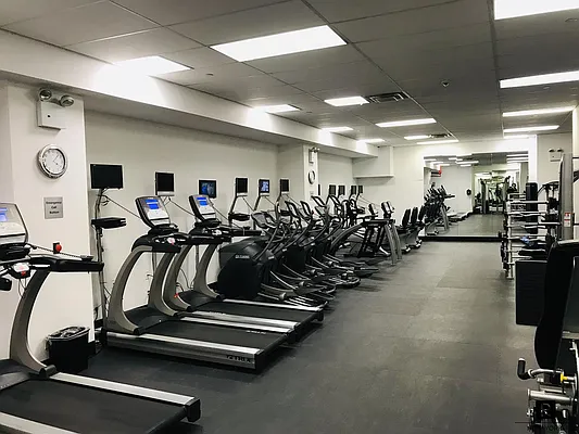 Sold by R New York | media 44