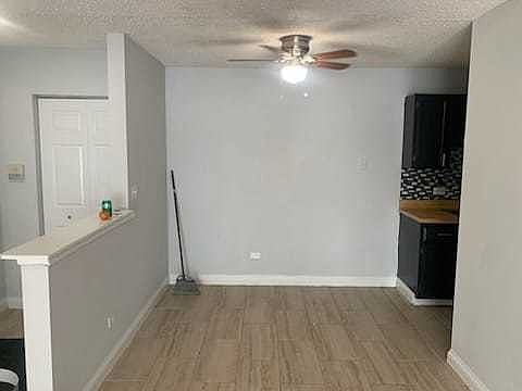 3rd image of 247 N Neltnor Blvd APT G2c