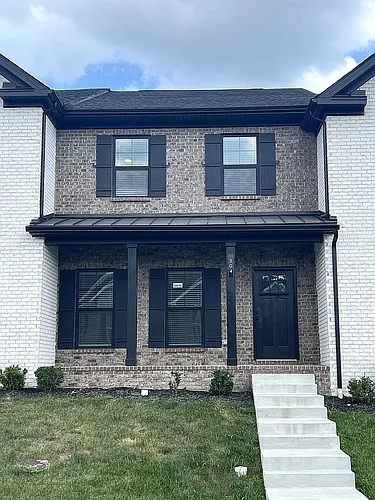 304 Lynwood Station Blvd Photo 1