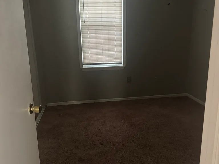 1141 Hulon Ln — Photo 7