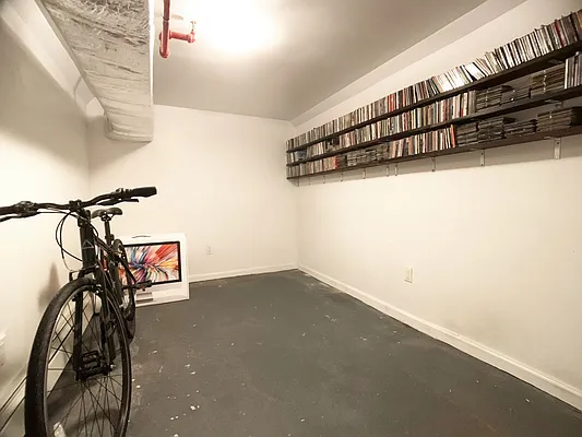 Rented by Triplemint | media 29