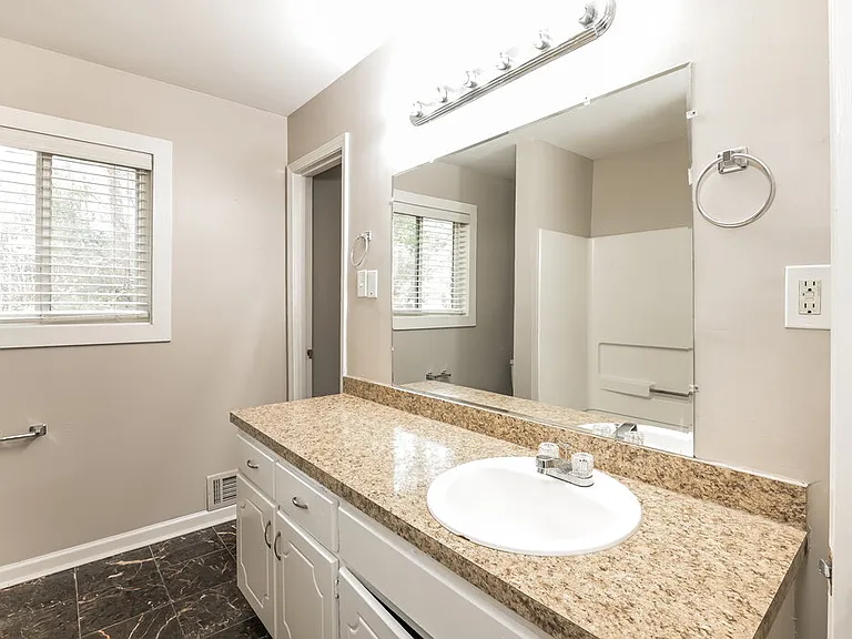 2753 Rainbow Forest Dr — Photo 12