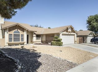 43111 Weyand Ct, Lancaster, CA 93534