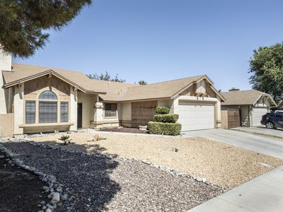43111 Weyand Ct, Lancaster, CA, 93534
