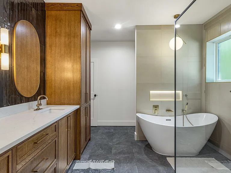 422 S Montreal Ave — Photo 16