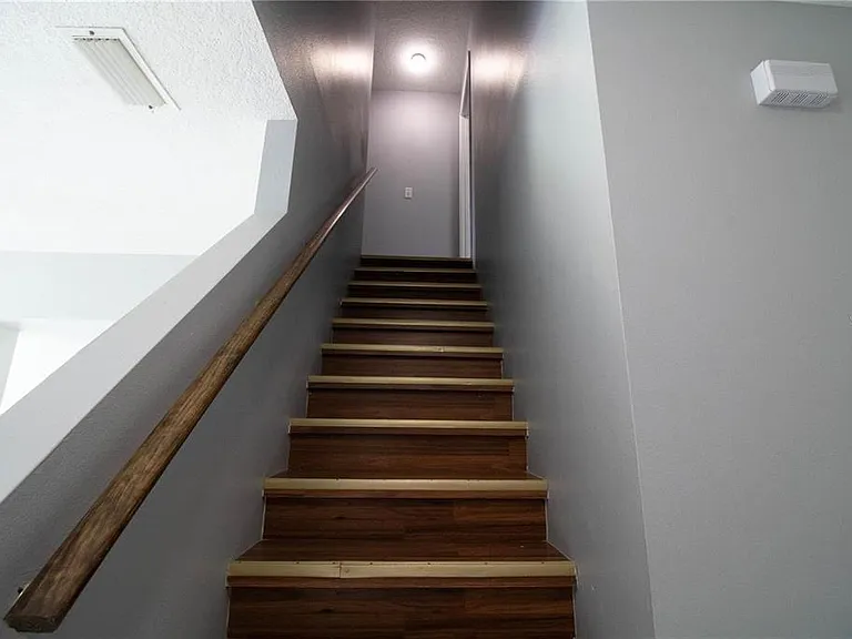 410 Australian Way — Photo 7