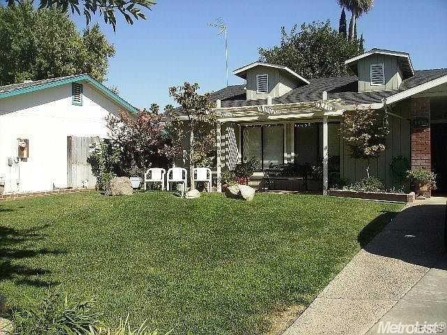 2nd image of 662 N West Ave