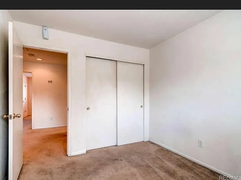 7918 S Kittredge St — Photo 40