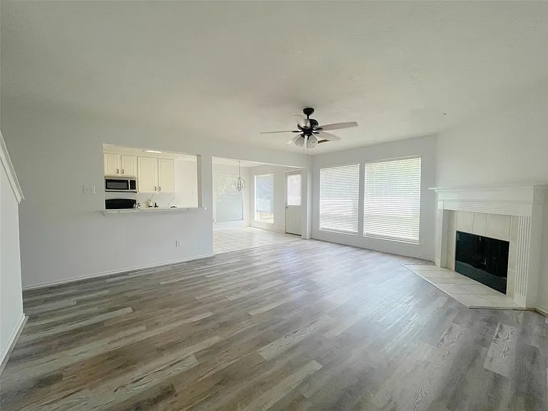 3426 Auburn Hollow Ln — Photo 4