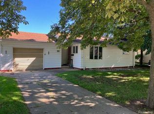 241 Lytle Ave, Harbor Beach, MI 48441