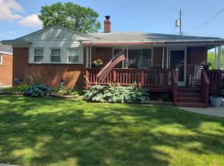 21709 Kramer St, Saint Clair Shores, MI