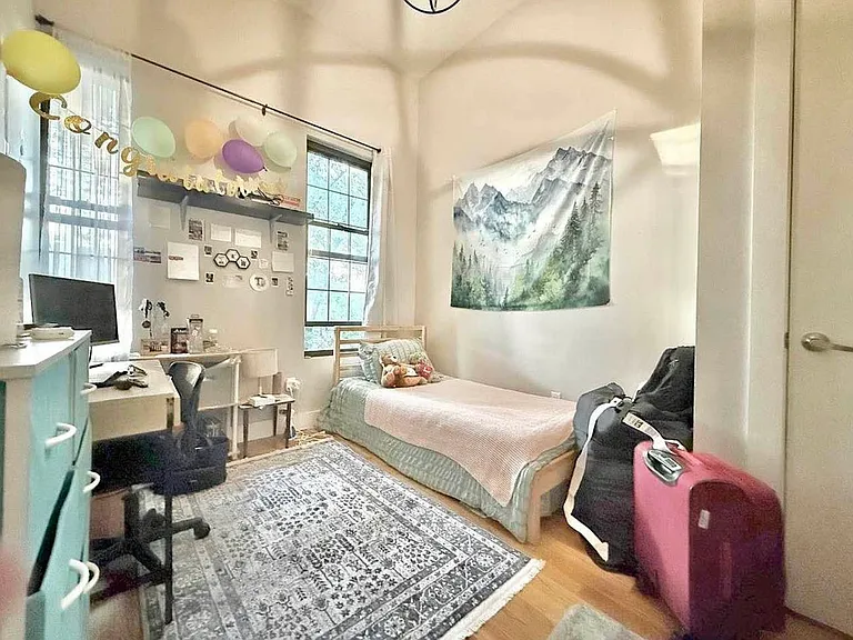 1120 Hancock St #3B — Photo 4