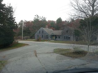 15 N Carver Rd, Wareham, MA 02571