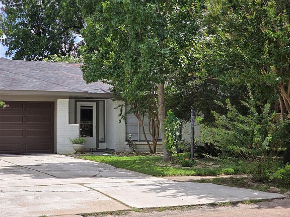 3rd image of 12123 Sea Shore Dr