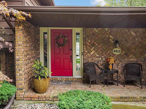 5th image of 4613 Hamlet Dr N