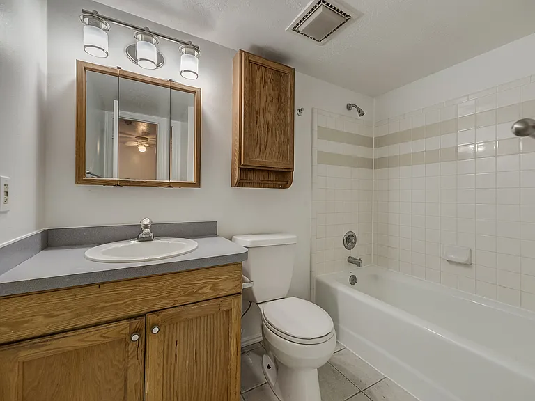 1273 N Riverside Ave #3 — Photo 7