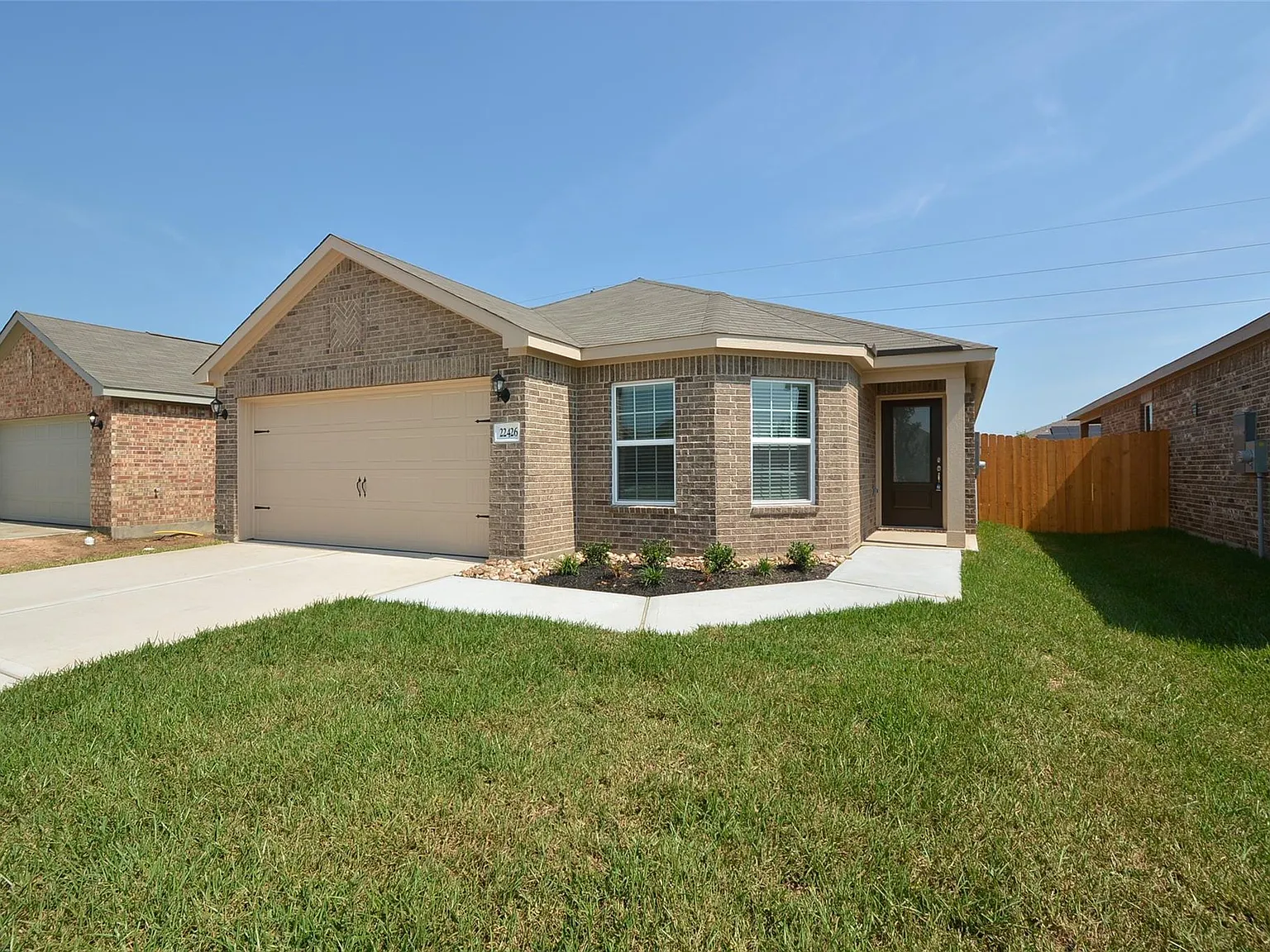 4 bed, 2.0 bath, 1844 sqft, $1,875 — Photo 1