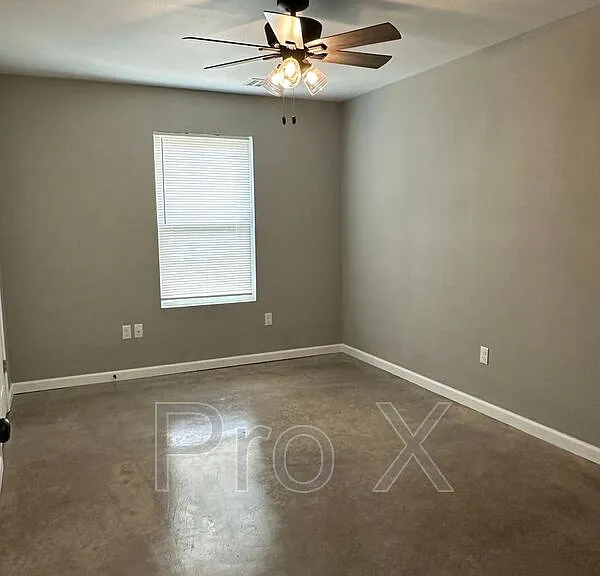 122 S Pearl Ave — Photo 6
