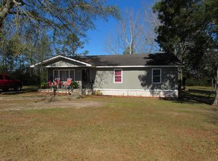 806 E Union Dr, Doerun, GA 31744