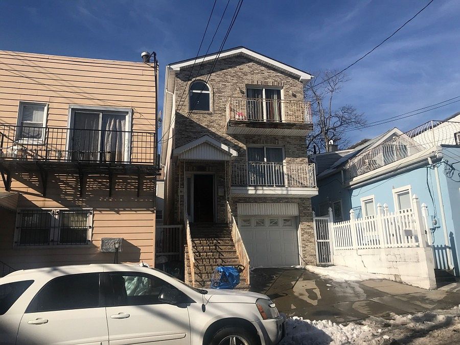 2nd image of 6203 Polk St