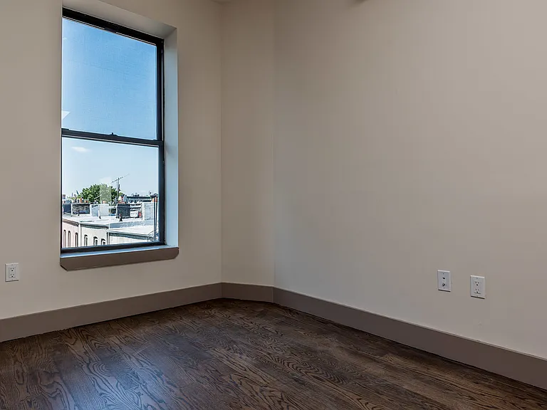 266 Malcolm X Blvd #5F — Photo 10