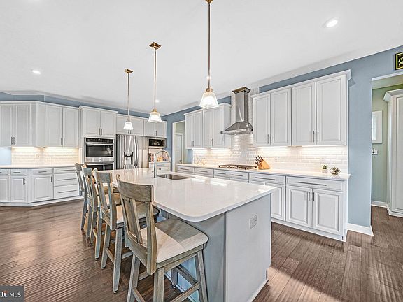 3rd image of 1132 Isabella Ct
