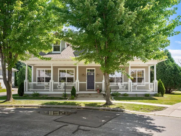 1617 Summit Hl, Eagan, MN 55122