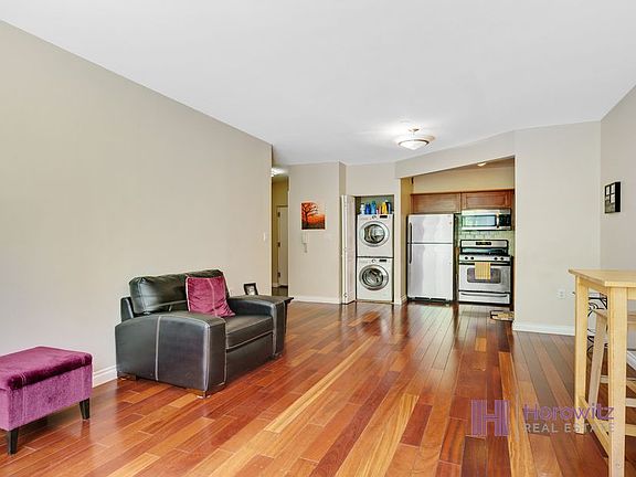 3rd image of 30-85 Vernon Blvd #2C