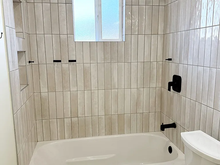 Bathroom 1 - Tub Shower