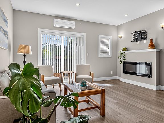 4th image of 2821 Jacklin Rd #105