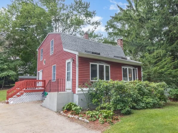 28 Simpson Ave, Attleboro, MA 02703