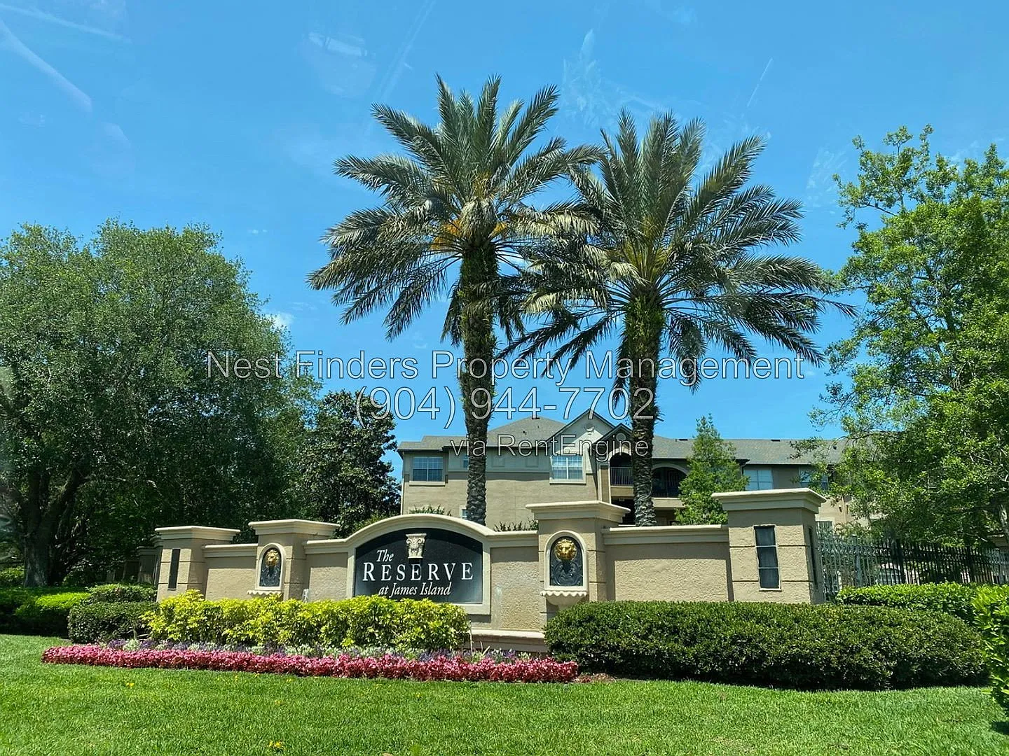 3 bed, 2.0 bath, 1355 sqft, $2,100 — Photo 2