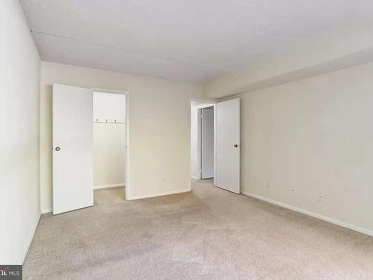 11841 Shire Ct #11 — Photo 20