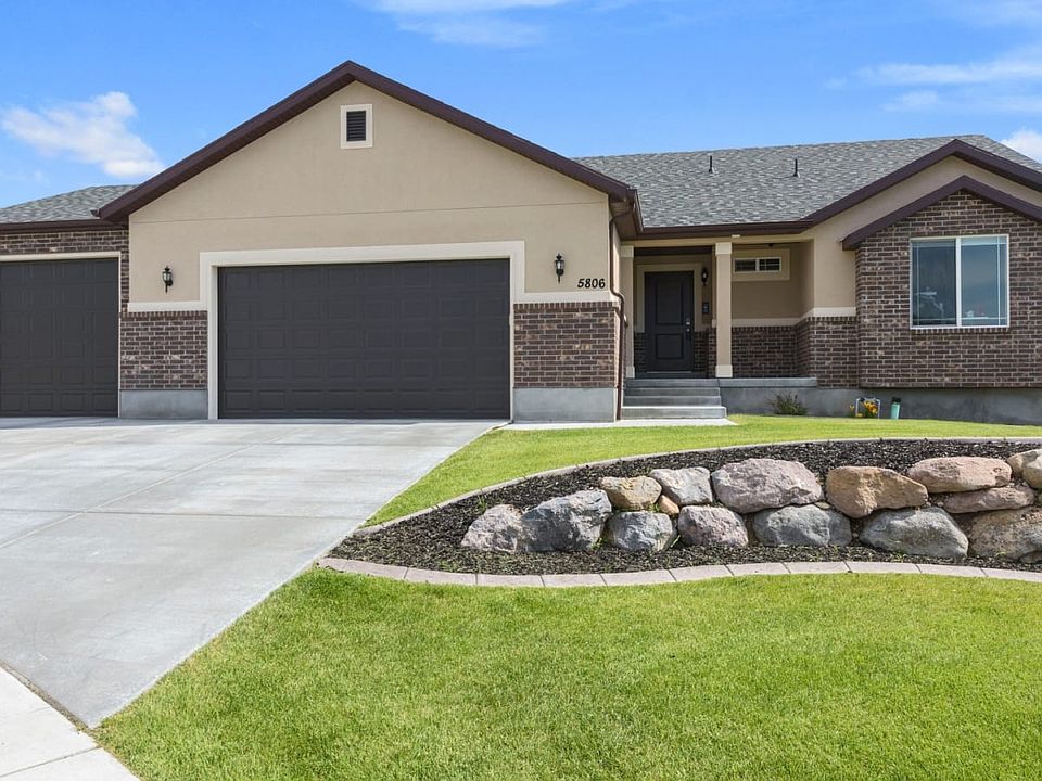 1st image of 5806 W Locarno Ct