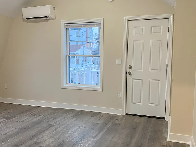 18 Imperial St #201 — Photo 3