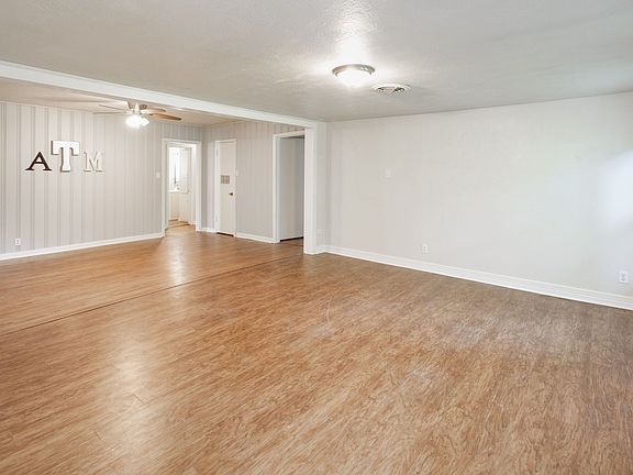 5th image of 707 Enfield St