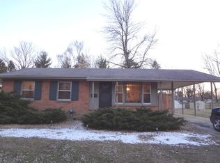 2108 E Sugnet Rd, Midland, MI 48642