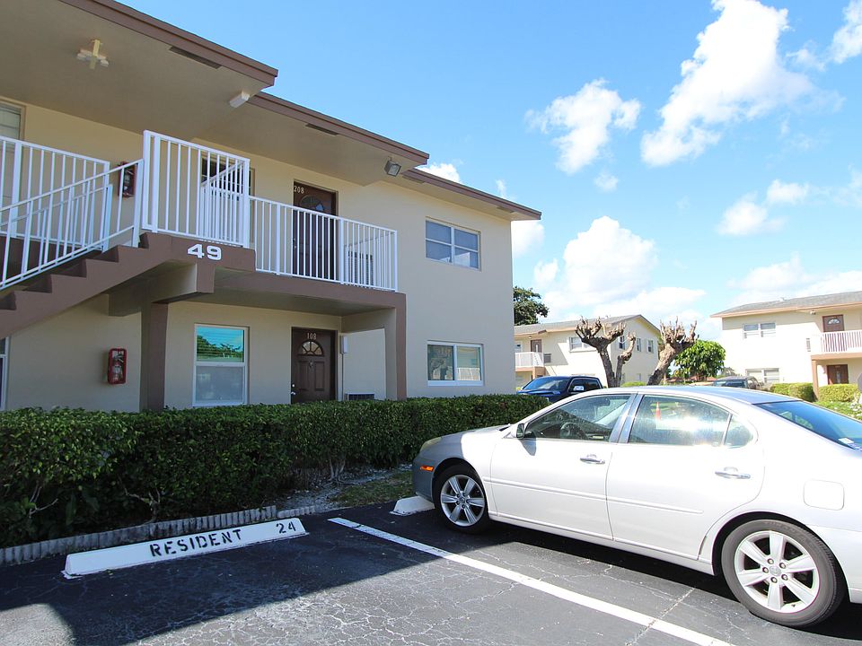 1st image of 601 NW 78th Avenue #208