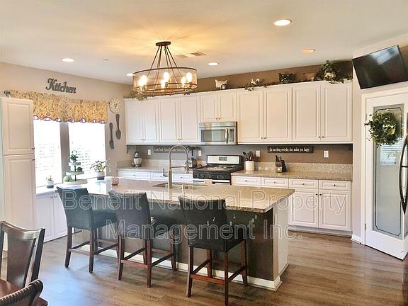 4th image of 30297 Sunny Vista St
