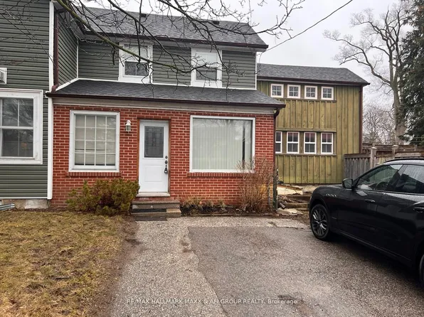 61 Wellington St E, Aurora, ON L4G 1H7