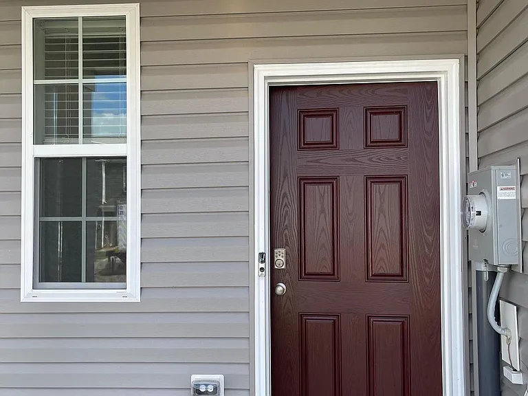 254 Baker Dr — Photo 2