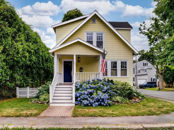 22 Prince St, Marblehead, MA 01945