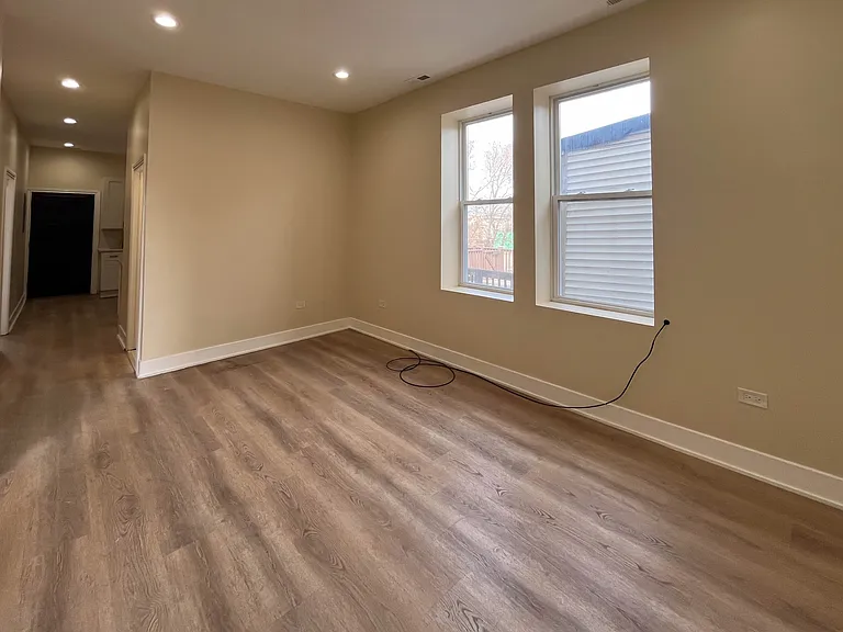 1234 S Central Park Ave #2R — Photo 5