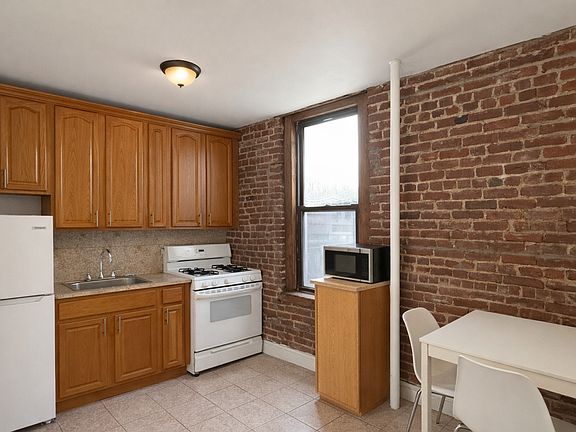 5th image of 357 E 58th St #2W