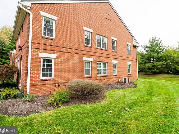 3rd image of 750 E Marshall St APT 108