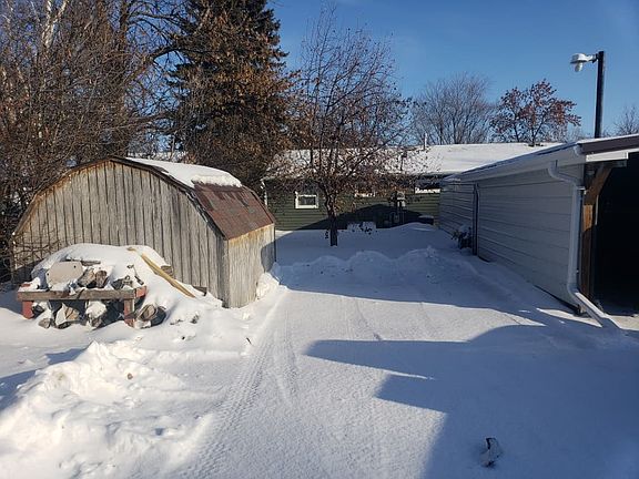 2nd image of 835 Eastern Ave