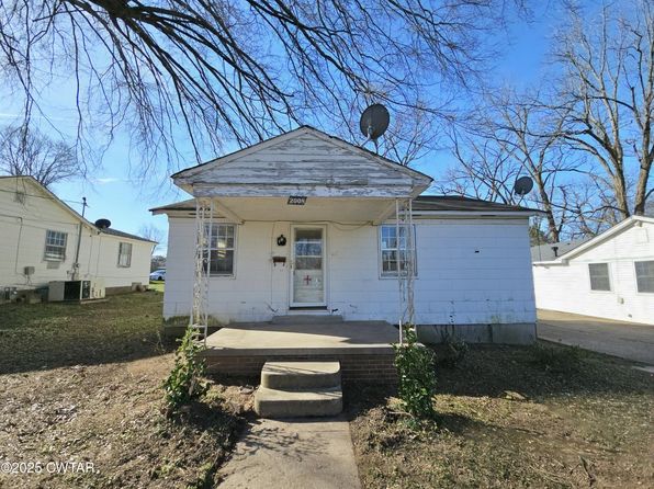 2008 Osborne St, Humboldt, TN 38343