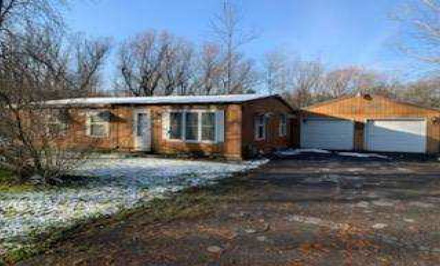 2nd image of 875 Filkins Rd