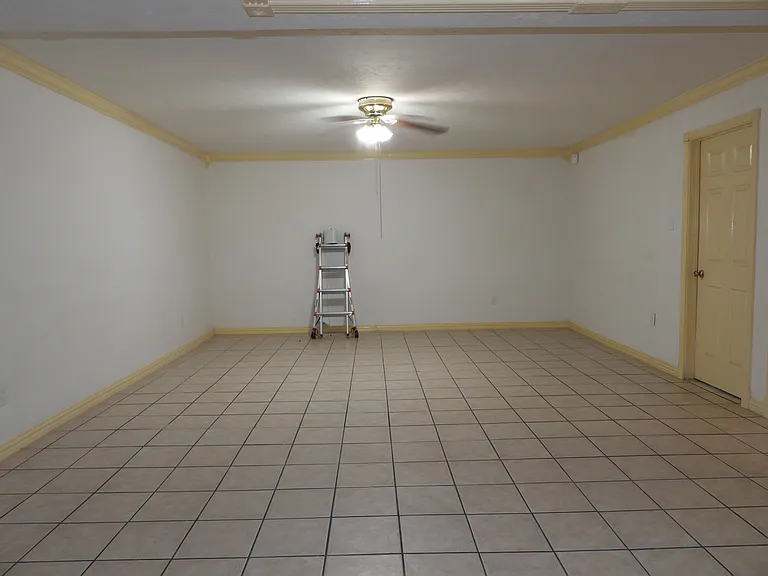 14327 Lorne Dr — Photo 31